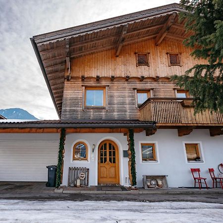Apartment In Ramsau In Tyrol With A Balcony Ramsau im Zillertal Bagian luar foto