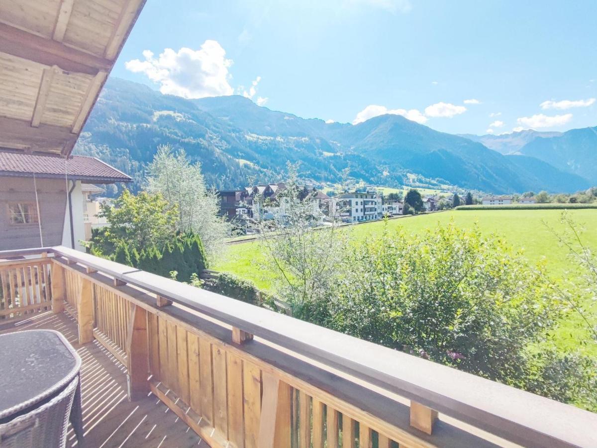 Apartment In Ramsau In Tyrol With A Balcony Ramsau im Zillertal Bagian luar foto